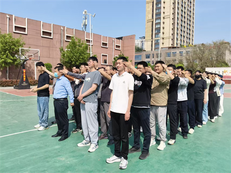 �Ͳ����������뵳�������ӻ����Ž���չ��ѵ�